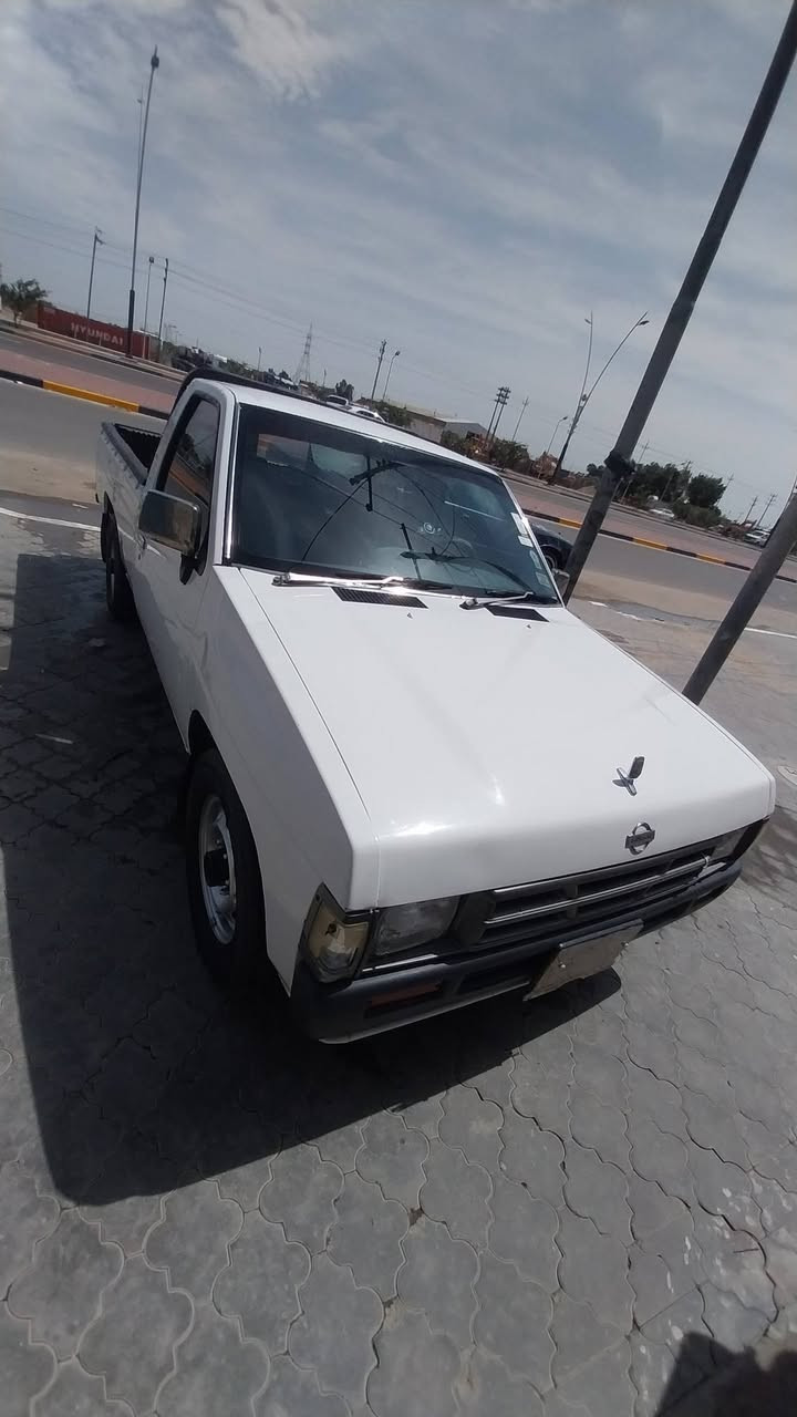 السلام عليكم
سياره للبيع مديل 1992 اوتوماتيك بلاد ما محوره  شاصي اصوليات ومكينه وكير وحداده كهربائيات شغاله من طول للطول  تبريد كفاله كفاله رقم بصره تحويل ثاني يوم سنويه ل 28 مكاني بصره زبير السعر 65و قابل للتفاوض 
رقم الهاتف ***********
