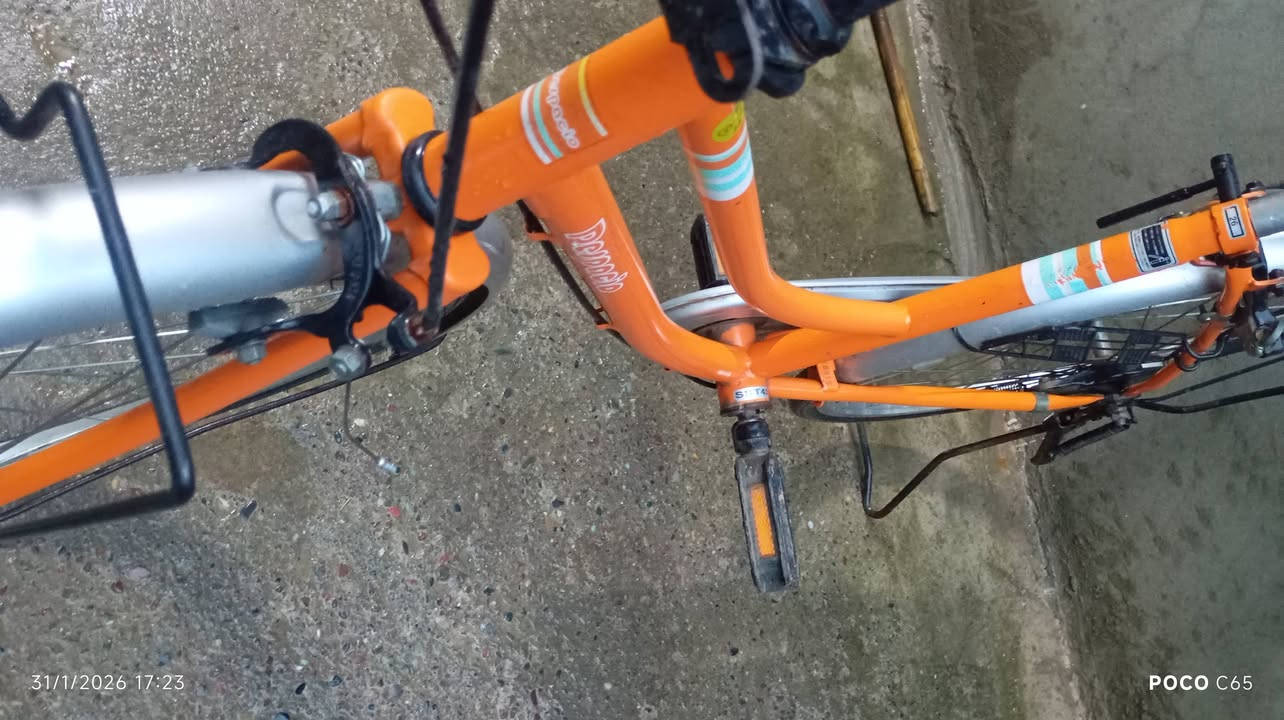 للبيع حجم 26.رقم الهاتف  *********** السعر. 100 وبي مجال
