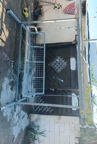 مرجوحة عرض مترتين ونص السعر 225 وبيهة مجال بصيط بغداد 07739214295