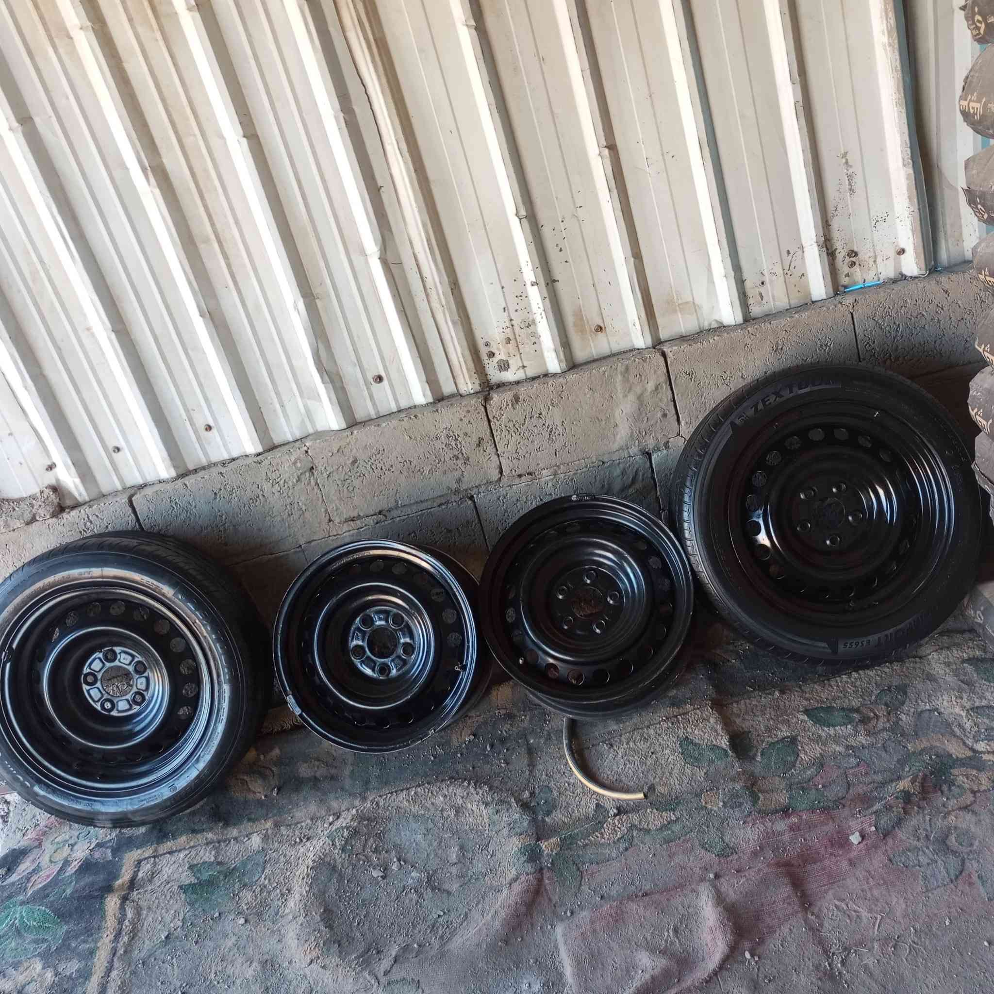 اسلام عليكم ويالة للبيع حجم 16 ويالة نضيفة مكان ديالى بعقوبة كنعان اتصال  ***********
