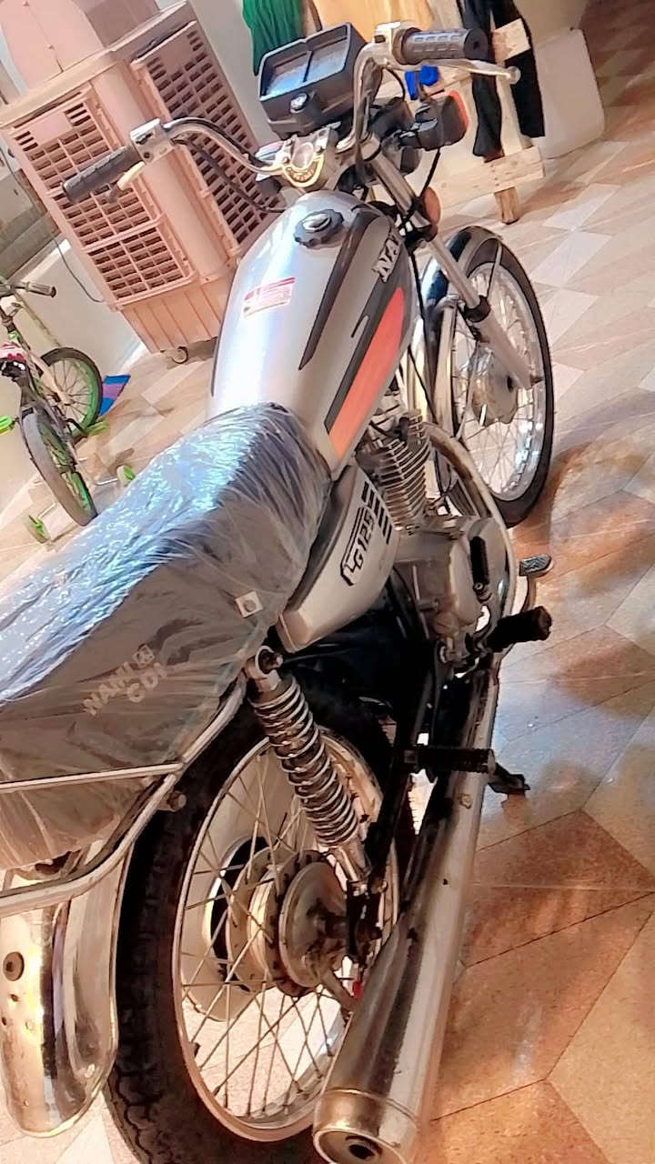 سلام عليكم 
21اصولي شوفت عينك كله تعمير  جديد اصولي مستعجل على بيعتهه  مكفوله 
السعر ب850وبيه مجال 
***********
