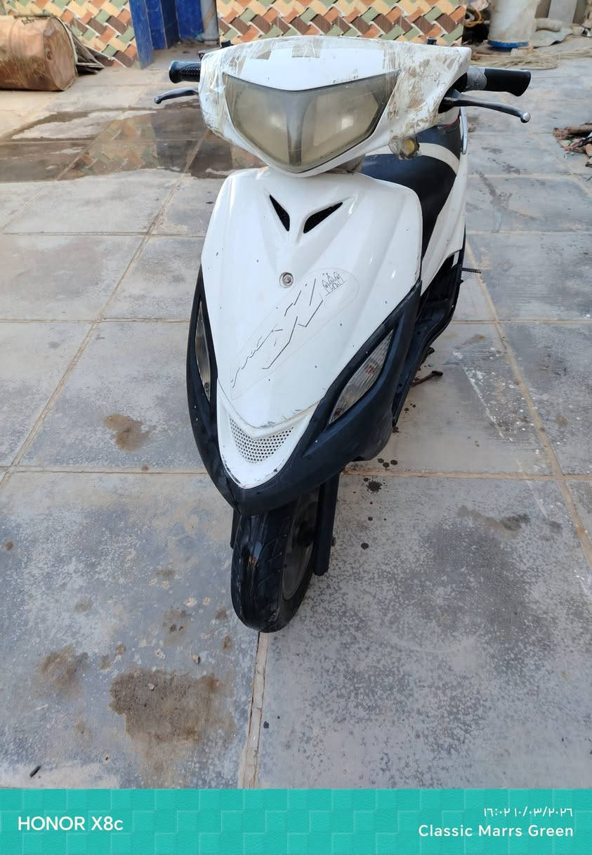 السلام عليكم ماكس 140 دراجه كهربائيات كامله تشتغل هندر دكمه التشغيل عاطله وعوزها باتري مجفته مره وحده بيها صوت ناعم بل راجز مال السلف العنوان الدغاره ***********
