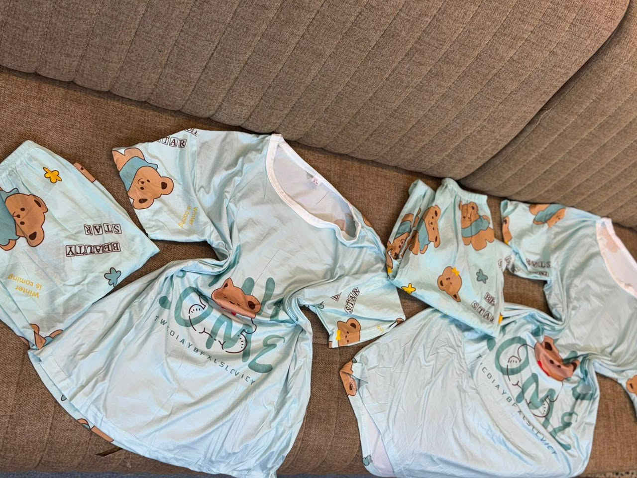 شوفولي الي ماكو منه 😌 تراك ٤ قطع فانيلة قطن ❤️


**إذا كنت صاحب هذا الإعلان وتريد حذفه لأي سبب، رجاءا أرسل رسالة إلى الدعم الفني**