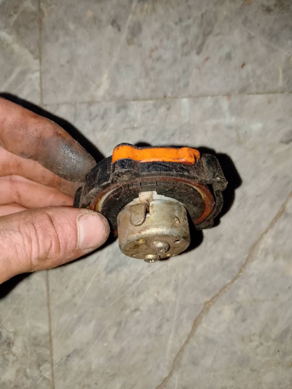 غراض تفصيخ مال دراجات للبيع الي يريد يراسلني خاص


**إذا كنت صاحب هذا الإعلان وتريد حذفه لأي سبب، رجاءا أرسل رسالة إلى الدعم الفني**