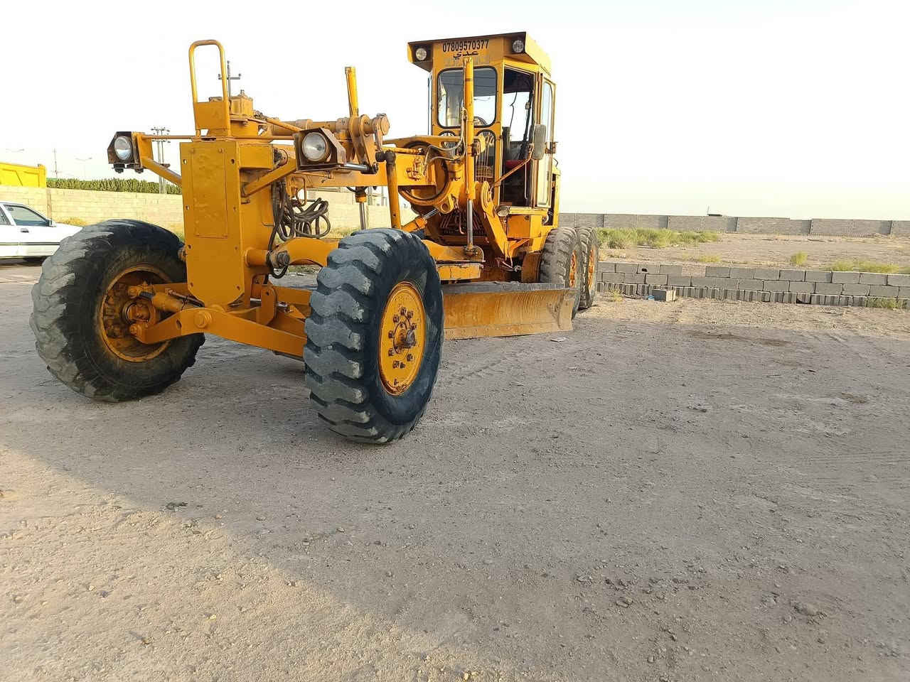 السلام عليكم 
للبيع 
كريدر كوماتسو
موديل 82
رقم انبار الماني تحويل 
محرك ستندر مكفول 
كير اتو ماتيك مكفول
شاصي مكفول 
تبريد شغال 

السعر 170 $ وبيه مجال للشراي 

معرض العراق لبيع السيارات والآليات الثقيلة 
الانبار ـ الفلوجه معارض الخط السريع 
*********** - ***********
