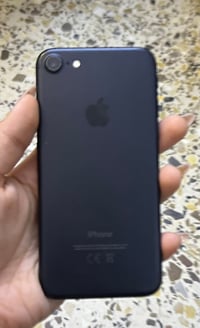 ايفون 7 • بطارية ٨٨٪ • نضيف