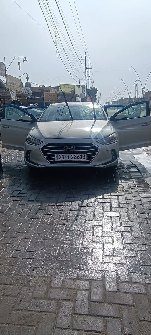 السلام عليكم  النترا للبيع 2017 وارد امريكي ضرر مقدمه البنيد فقط بدون فتح وبيهه باب خلف الصدر مبدل بالعراق وبارد بالجاملغ الخلفي
سياره جاهزه دواخل بالجيس  مكينه 2000 دوش تخم تاير رقم جديد سنويه 2029 السعر 120 ورقه 
تلفون *********** 
بصره القبله
