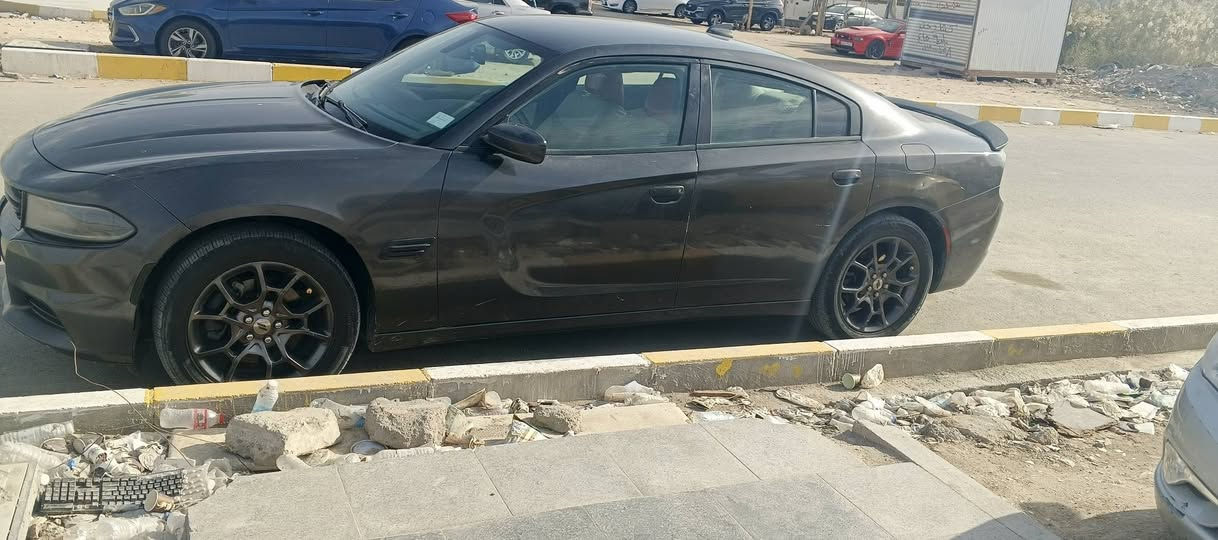 سلام عليكم جارجر للبيع موديل 18اصل رقم ذي قار فور ويل ملقي 
وهذه رقمي *********** وبخدمت الشراي
