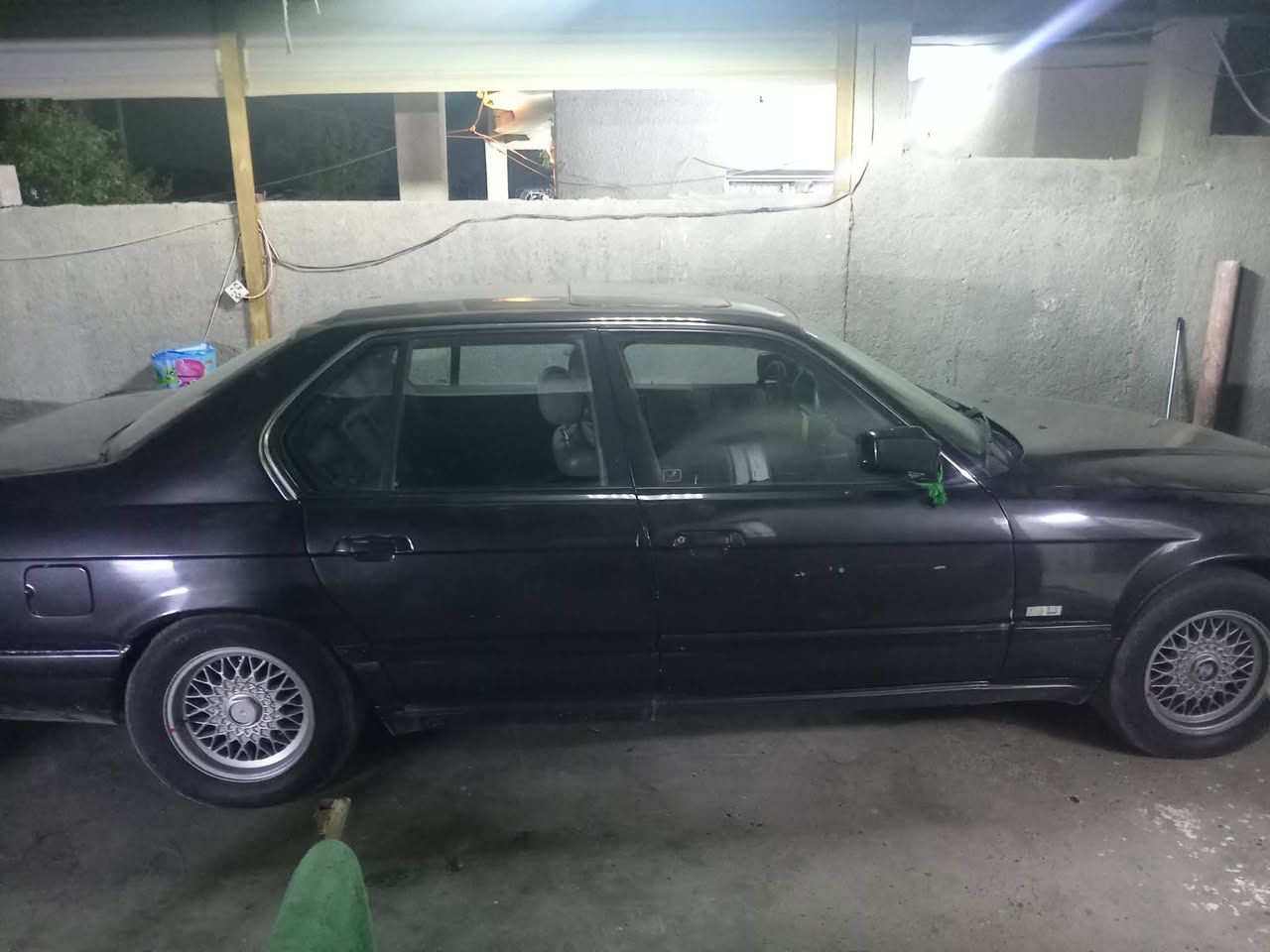 سلام عليكم BMW 735 رقم بغداد دولي ب اسمي تحويل مباشر محرك مكفول صدر مكفول عندي خربطه ب نمر الكير نقصها طوافه وكمبريسر تبريد وشريط مال هورن ب37 ورقه وبيها مجال مكان التاجي *********** واذا اكو مراوس حسب الاتفاق
