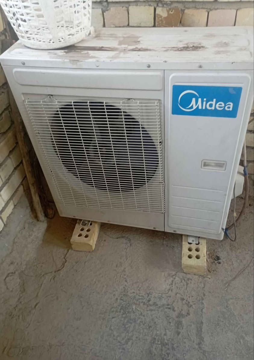 1-سبلت ميديا 3 طن نظيف جدا اخو جديد كامل مكمل مابي أي نقص بلادي ماملعوب بي ابد تدفئة تبريد سنكل  فيز سعرة 775 الف 

2- سبلت الجي انفيرتير 3 طن اقتصادي غاز 410 كامل مكمل مابي نقص بلادي ماملعوب بي ابد جيب وشد نظيف جدا اخو الجديد سعرة نهايتة 975 ألف مكاني بغداد السنك الاستفسار *********** بغداد, العراق
