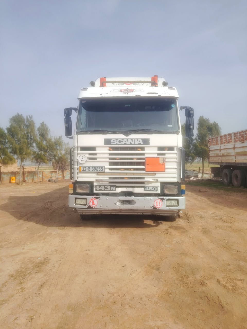 السلام عليكم سكانيا للبيع محرك كير اكسل شرط محرك 0/8كير900 شاصي مضروب باج تانكي  دمعه بولير تخم تاير راس تخم تاير شاشه كامره رقم نينوى شرط التحويل سنويه لل2029طوناج جي بي اس جاهزه عل شغل السياره حيل حيل نضيفه اي ستفسار خابرني وتدلل سعر240
***********
