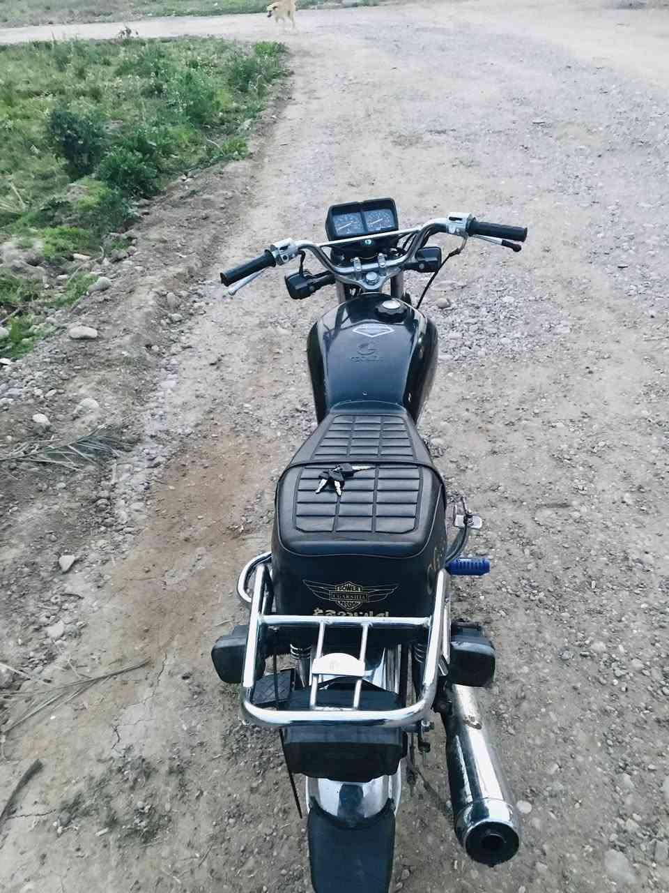 سلام عليكم تايكر للبيع 2023 السعر خاص


**إذا كنت صاحب هذا الإعلان وتريد حذفه لأي سبب، رجاءا أرسل رسالة إلى الدعم الفني**