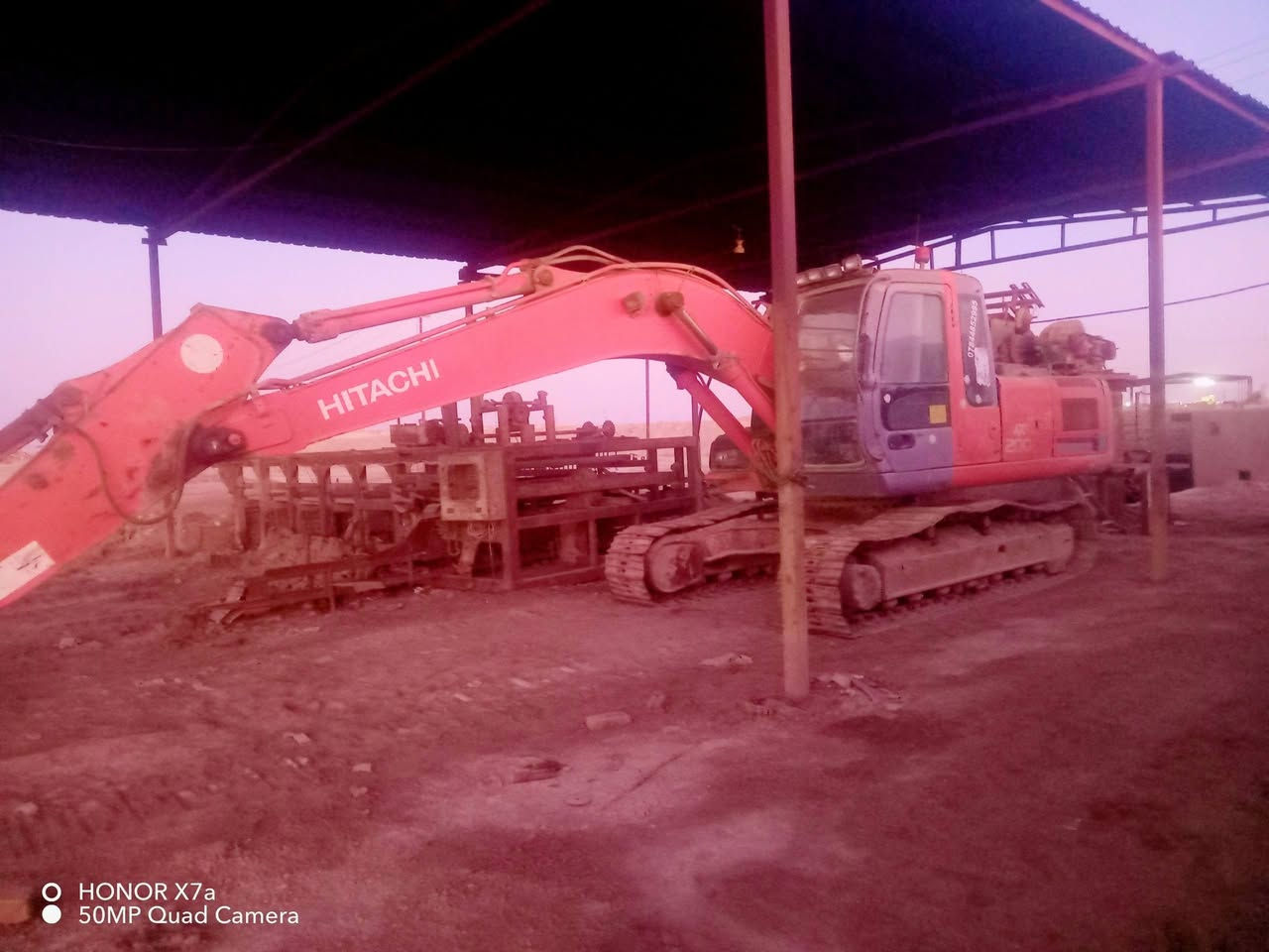 يالله السلام عليكم البيع والمراوس بيكم  زت موديل 2003 مظخه مجفته كله غراض اصليه مال جناي الباقي كفاله السعر 240 رقم مخصص واسط المعامله عند المعقب تواصل *********** الله يرزقم ويرزقنه 🌹
