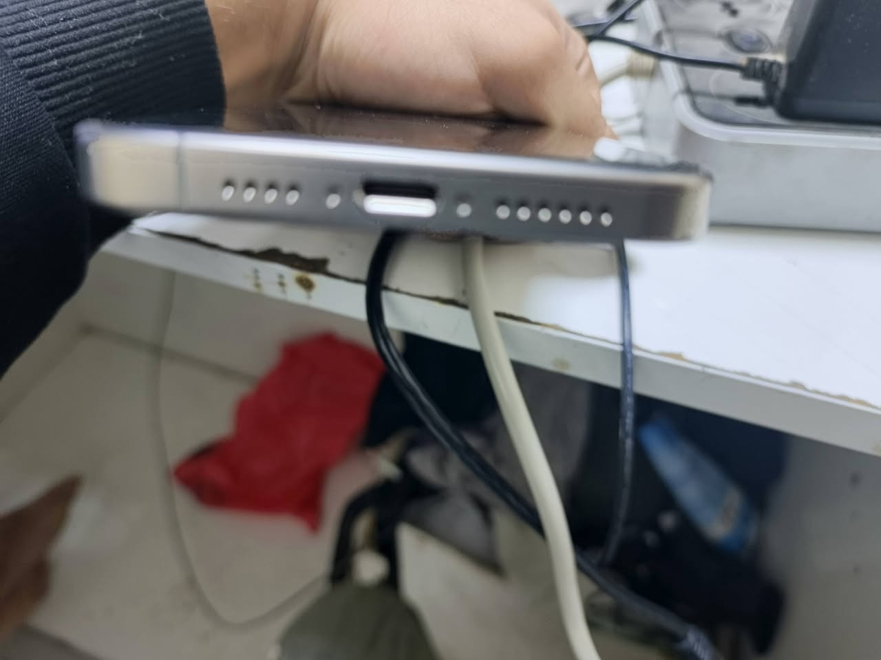 15 برو ماكس بطاريه 86 نضيف وتر برووف شخط مابي لا مبدل ولا مفتوح ولا أي شي ذاكره 256 للبيع ب  970 وبي مجال حك الجيه مكاني زعفرانيه للتواصل ***********
