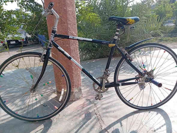 بايسكل رياضي للبيع بس تبدل عكرب وتاير الأمامي
السعر ٦٥الف بي مجال بسيط
الرقم الهاتف ***********
