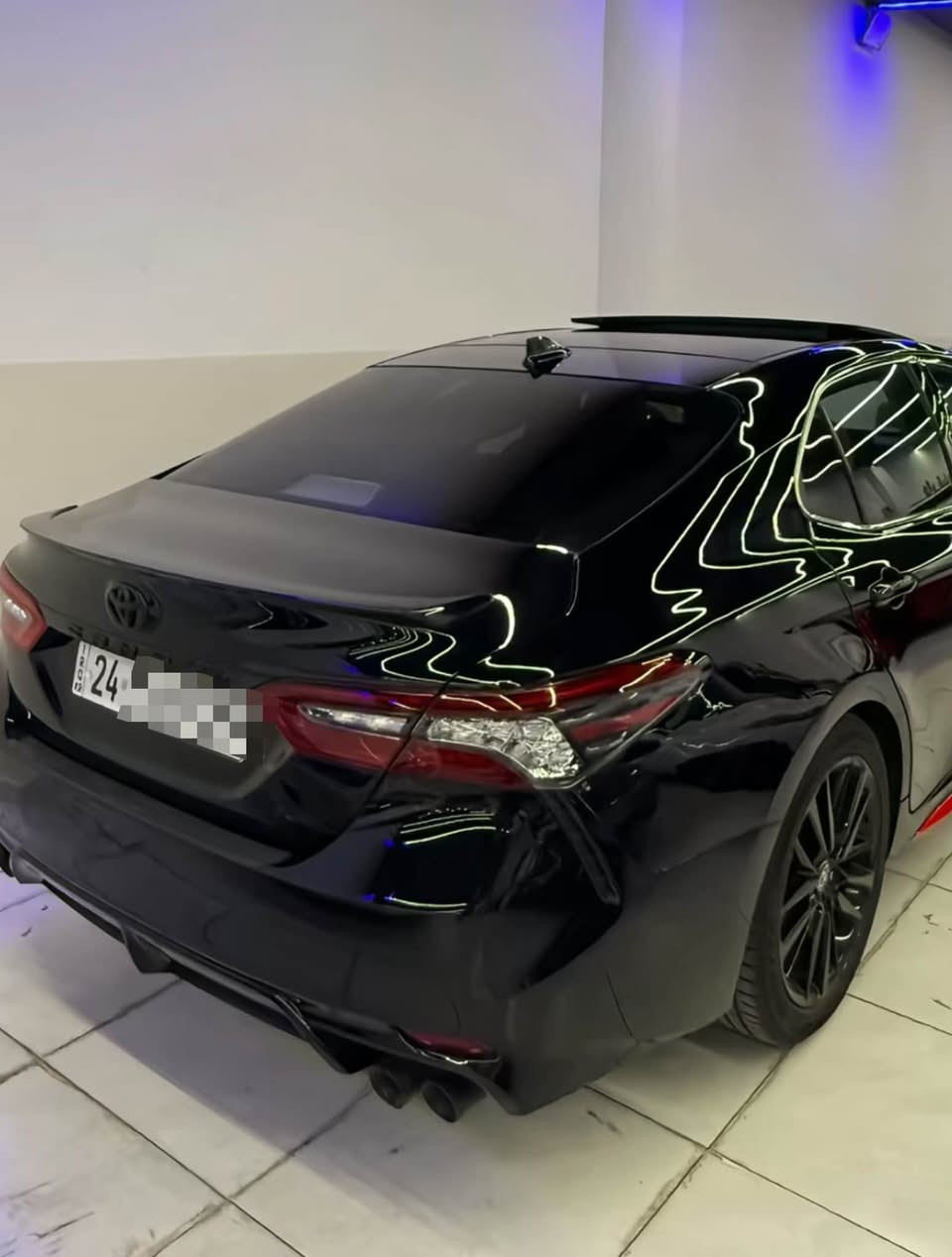 Camry 2023 XSE
دو دەرگەهـ صبغ فول مواسفات
گیر و مەکینە شرط 
سیارە 45 هزارا یاچوی 
رقم و سنوی جدید
سعر 228 
*********** دهوك, العراق
