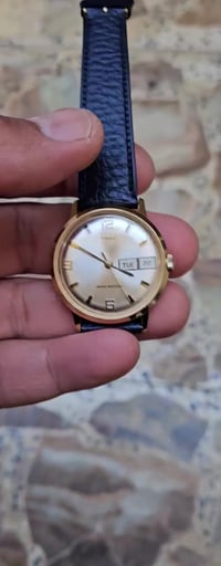 ساعة • تكويك • طلاء ذهبي