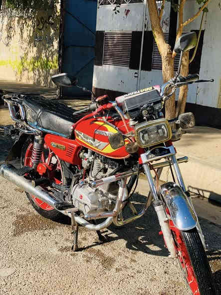 السلام عليكم ماطور للبيع خمسه كير موديل 2024 سلف شغال كهربائيات كله شغال شاشه شغاله  
السعر 580 او بي مجال لطيبين 
الرقم ***********
ملاحظه عنواني حويجه داخال
