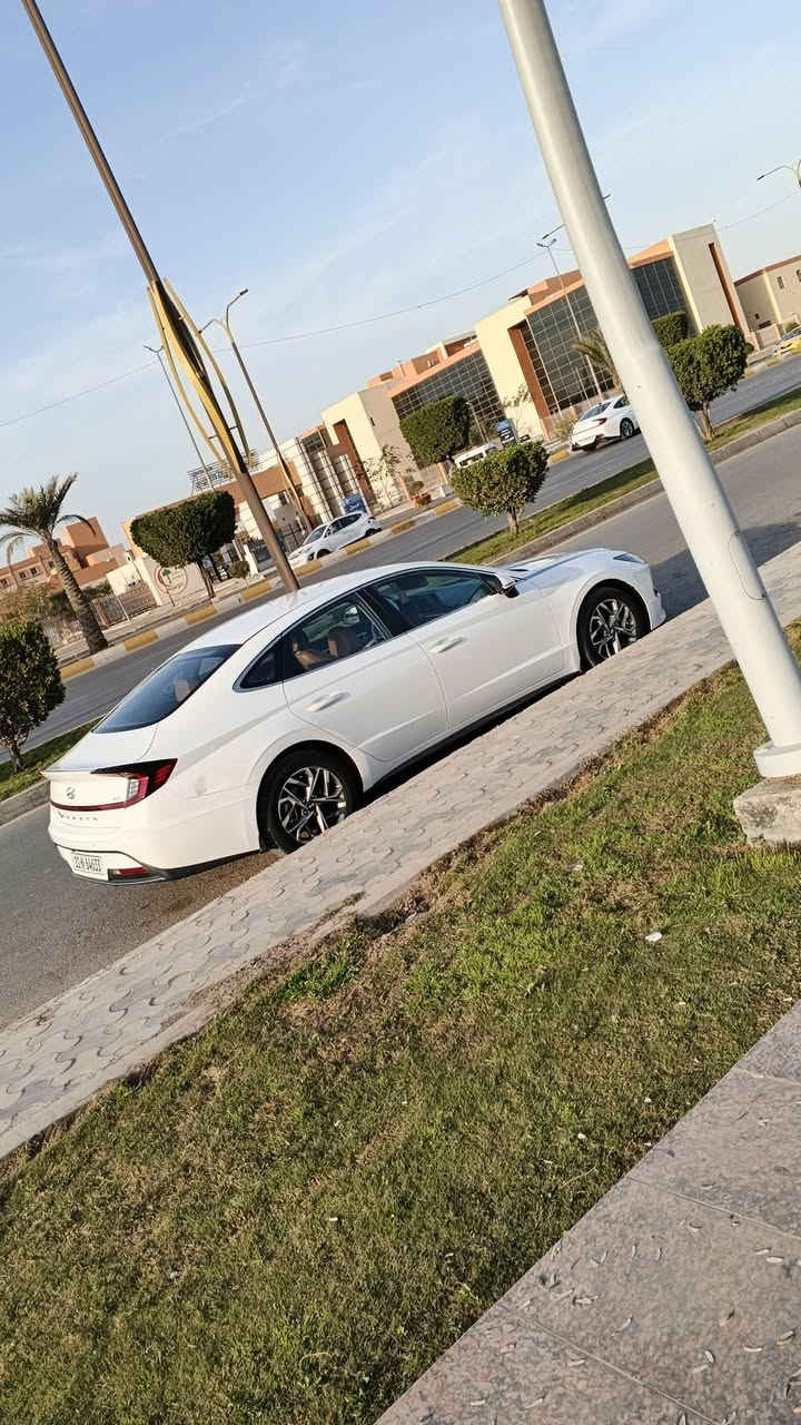 سوناتا 2020 خليجي كفاله السعر 170وبيهامجال مكان السياره ابو غريب ***********
