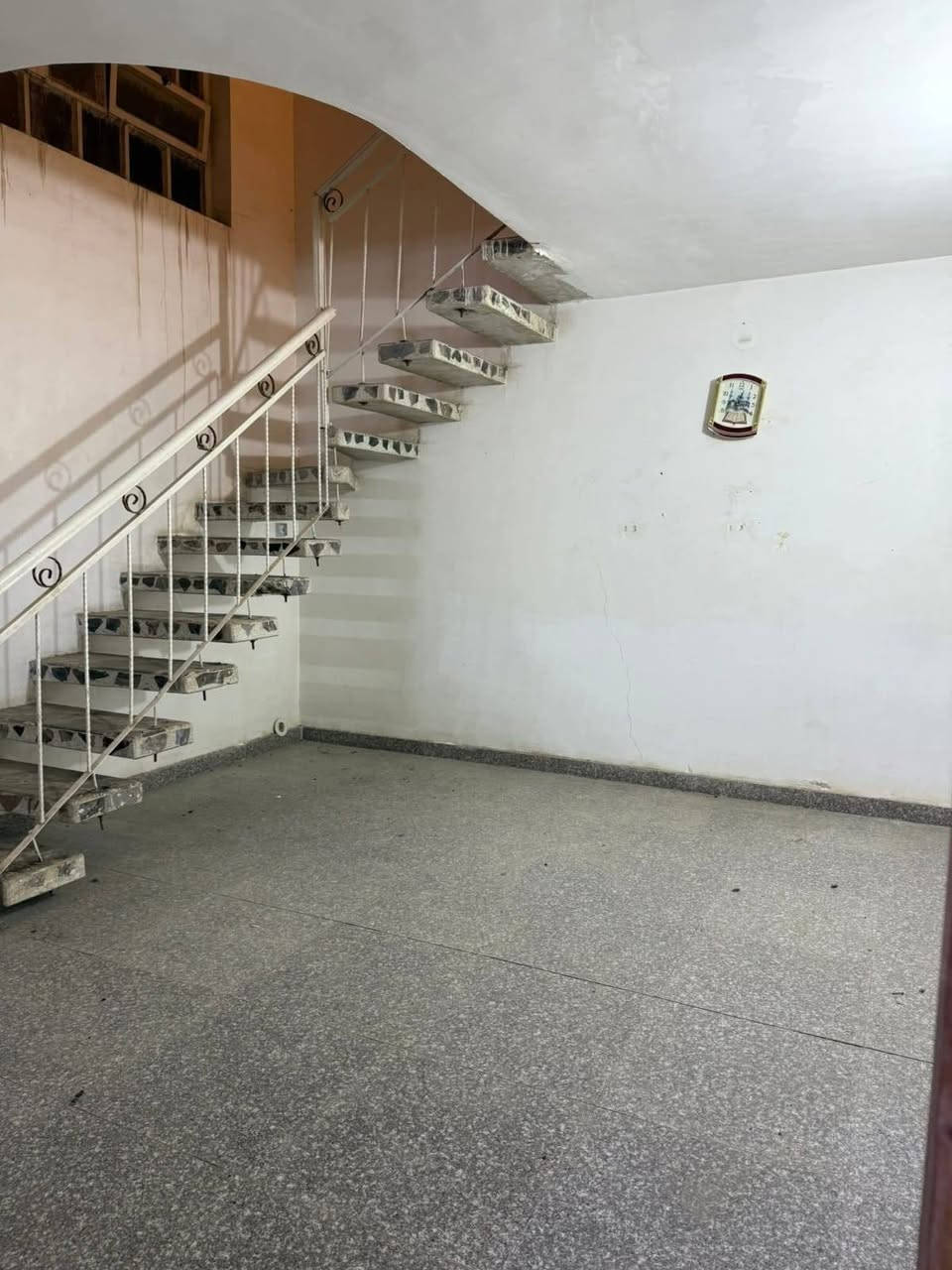 يوجد لدينا
دار الإيجار مساحة 250 متر

غرفتين كلدور استقبال مطبخ مجمع صحيات

سعر الاجار 325 الف

حله حي المهندسين شارع ام البنين قرب صيدلية القريه العالميه

للاستفسار الاتصال على الرقم ***********
