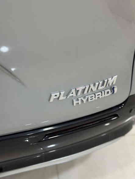 السلام عليكم 
سينا 2023 امريكي ضررها بارد براس جاملغ جه السايقً ودعاميهً. مصبوغه ماشيه30 
رقم بغداد الجديد تحويل مباشر 
فئتها بلاتينيوم 
فول مواصفات 
بصمه ابواب 
بصمه تشغيل 
صندوق كهرباء 
كشنات كهرباء
شاشه بالسقف 
كامرات 5 
داخل قرميدي 
كشنات جلد 
السعر 390 ووقه وبيها مجاال 
للاتصال//***********
