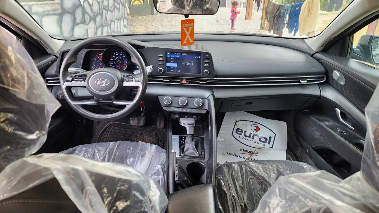 النترا أمريكي كلين بدون حادث
وصور أمريكا بالمنشور 
 موديل
 2021 
رقم اربيل بسامينه 
السعر 136
مكان السياره بغداد اليوسفيه 
***********
***********
