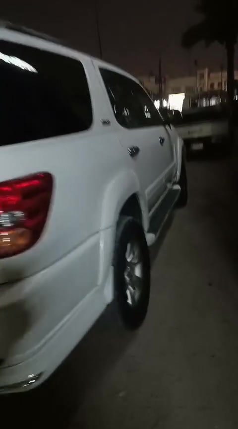 تيوتا لاندكروز سيكويا موديل ٢٠٠١ رقم سليمانية جاهزة كير تعليك محرك ٤٧٠٠ وتبريد ثلاث قطع شغال بشكل ممتاز سعرهه ١٢٠ ورقه او مراوس حسب القناعة مكاني بغداد حي الجهاد ورجاءً الماتخدمة لايعلق وتحياتي للجميع


**إذا كنت صاحب هذا الإعلان وتريد حذفه لأي سبب، رجاءا أرسل رسالة إلى الدعم الفني**