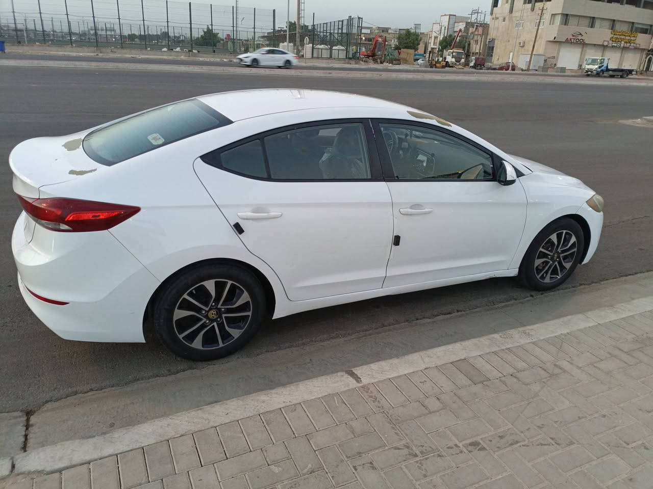 النترا 2018 وارد امريكي ضربة بدون دواخل بالمدگر الامامي الباب الايمن مرشوش صبغ لفل واحد بيهة تنقيص خفيف بالمكينة رقم ميسان 
السعر 110 وبيهة مجال قليل


**إذا كنت صاحب هذا الإعلان وتريد حذفه لأي سبب، رجاءا أرسل رسالة إلى الدعم الفني**