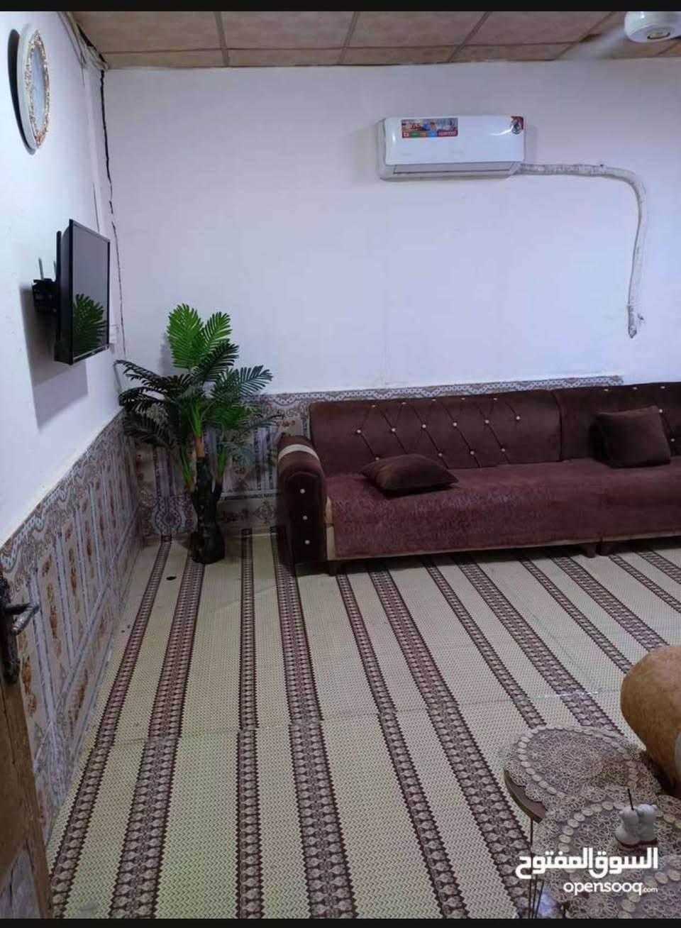 بيت للبيع في قبله مساحه 200م  تجاوز ماعليه كص غرفتين هول دوانيه مطبخ صحيات 770 415 7113،قبله بين سوكين بظهر مدرسة ابو مهدي مهندس ،سعر 28 بيه مجال البصرة, العراق
