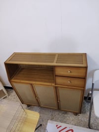 ميز خشب جديد ما مستخدم شكلة موضح بل صورة واتساب 07722288303 عنواني بغد...