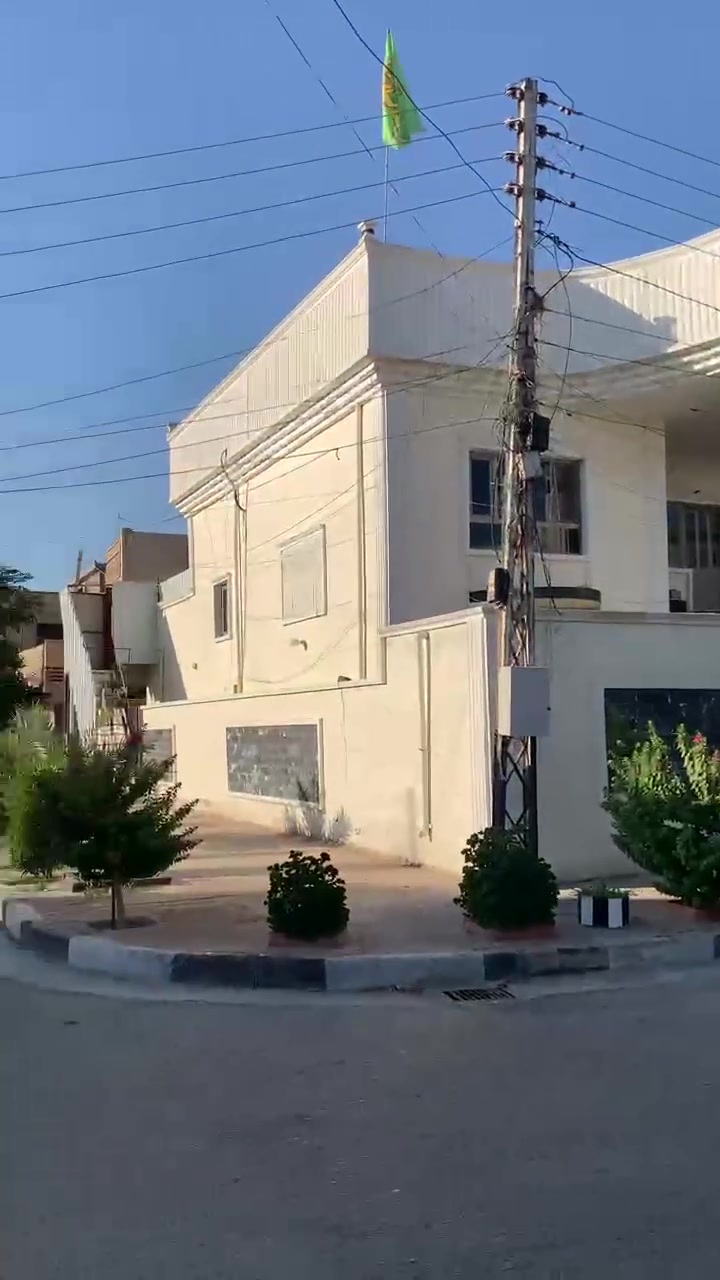 دار للبيع المساحه (٢٠٠)متر ركن على شارع ٢٠  المحموديه/ طليطلة باقي التفاصيل داخل الفديو السعر (٢٤٠)مليون 
هاتف     ***********
