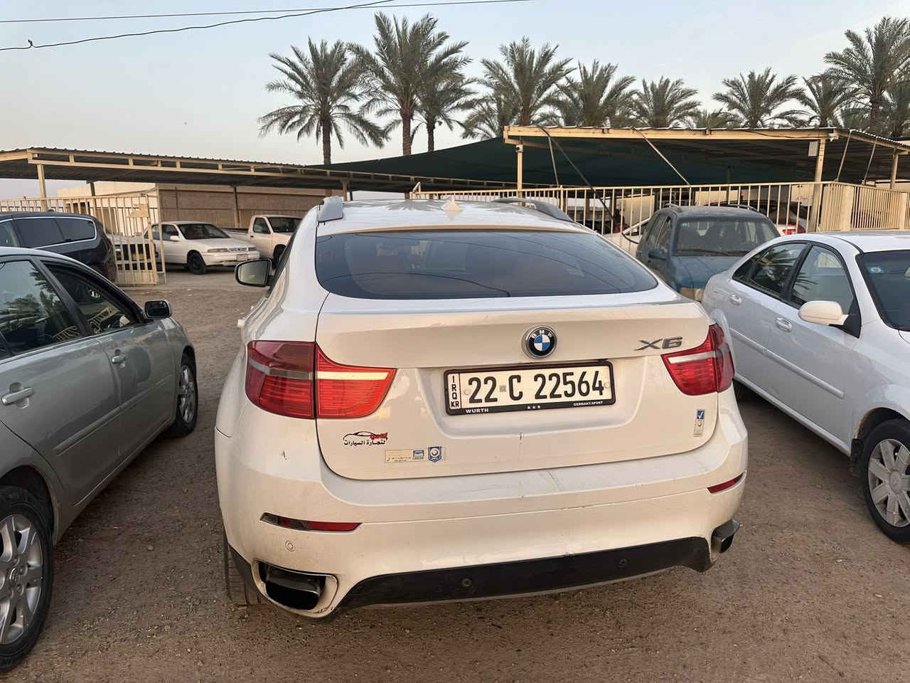 سلام عليكم بي ام دبليو 2010 BMW
رقم أربيل دولي 
مكينه 8سلندر تيربو أقوى محرك مكينه خير من الله 
كير طياره كير خير من الله 
فول مواصفات السياره واحد ع واحد فول مواصفات 
حساسات كامره شفتات كير 
لايت زنون عالي وناصي شفط مري فتحه سقف 
السياره بدون ضربه ولا صبق فقط مبدله بيها بنيد ودعاميه احدث مكفوله من الصبغ والضربه 
السعر 130 وبيها مجال 
رقم الهاتف ***********
العنوان صلاح الدين بلد @إشارة
