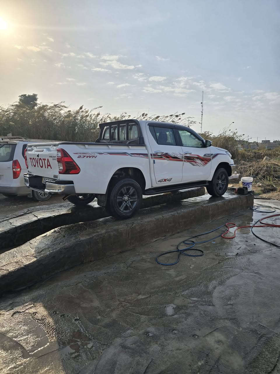 للبيع هايلوكس فور ويل
سونار موجود السعر 325 وبيهه مجال 
موديل 23 
 كير اتو فول مواصفات بصمه تشغيل بصمه باب شاحن
تبريد قطعتين كشنات تبريد 
شاشه كاميرا حساس
رقم سنويه اربيل 
سياره ماشيه 128الف، 
مكان سياره واسط 
للاستفسار اتصال على رقم 
***********
