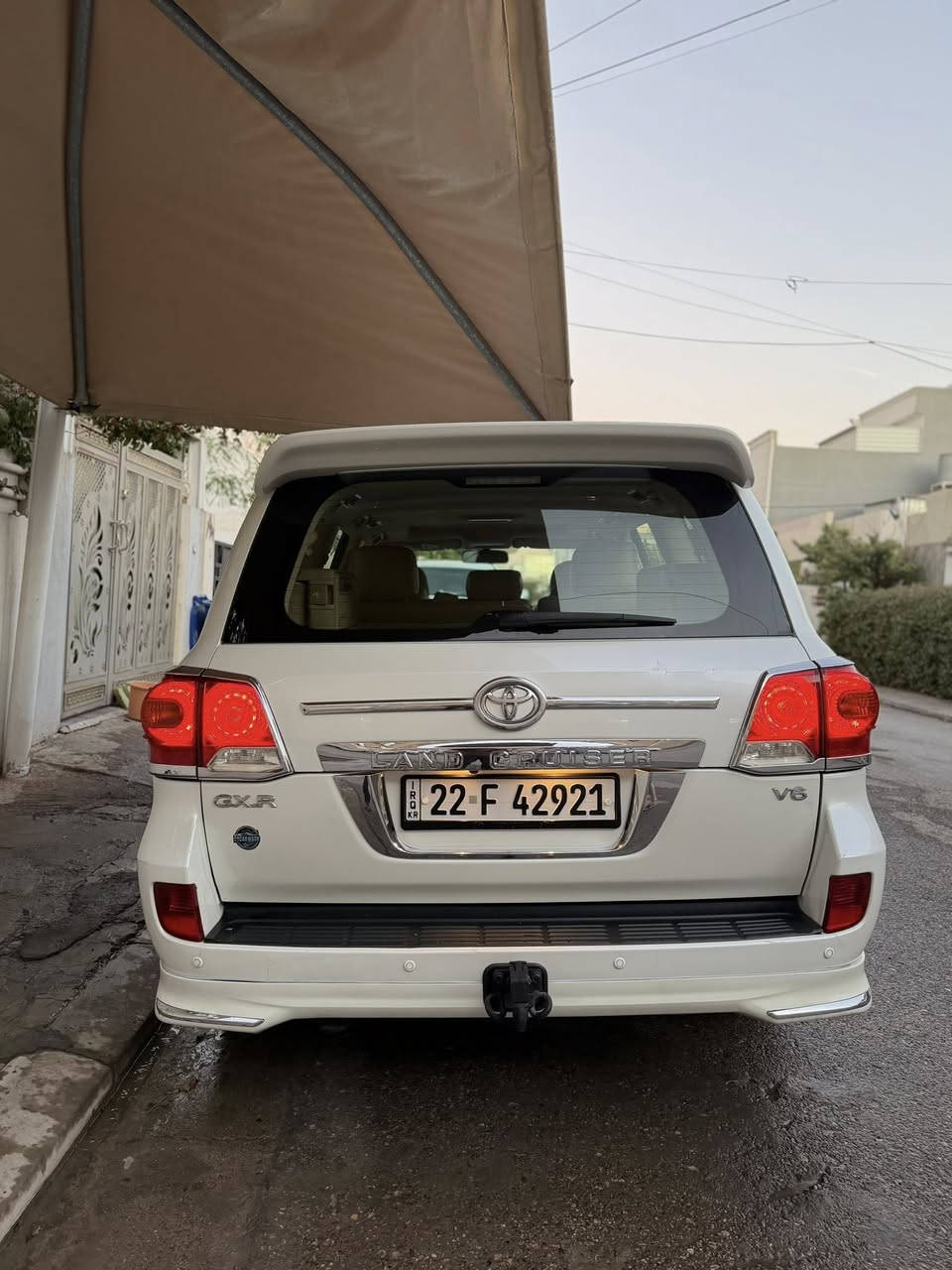 لاندكروز موديل 2013 
بريم اصل 
ماشيه 111الف حقيقي 
فول مواصفات 
حساس امامي خلفي 
مري شفط +قلاب 
تخم تاير جديد 
السياره مكفوله كفاله عامه 
رقم اربيل ب اسمي تحويل ثاني يوم 
سعر 370 
رقم ***********
مكاني بغداد الدوره
