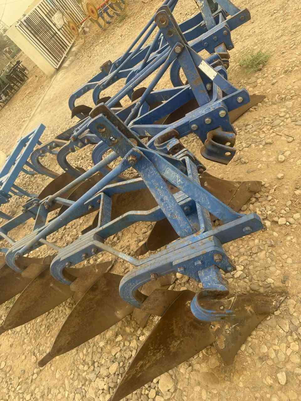 سلام عليكم 
فدن للبيع تركي البلير الباب الاول مكفول كفاله نضيف سعر مناسب 🔥 العنوان واسط العزيزيه رقم ***********
