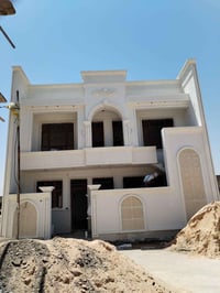 بيت حديث قيد الانشاءلبيع مساحه 135متر واجه 10ونزال 13.5 طابق الاول يحت...