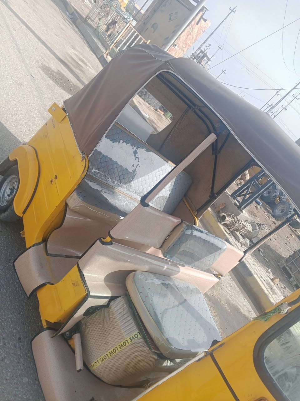 البيع تكتك نضيفه فول موديل 2019 وكيل شاكر وراق ***********
