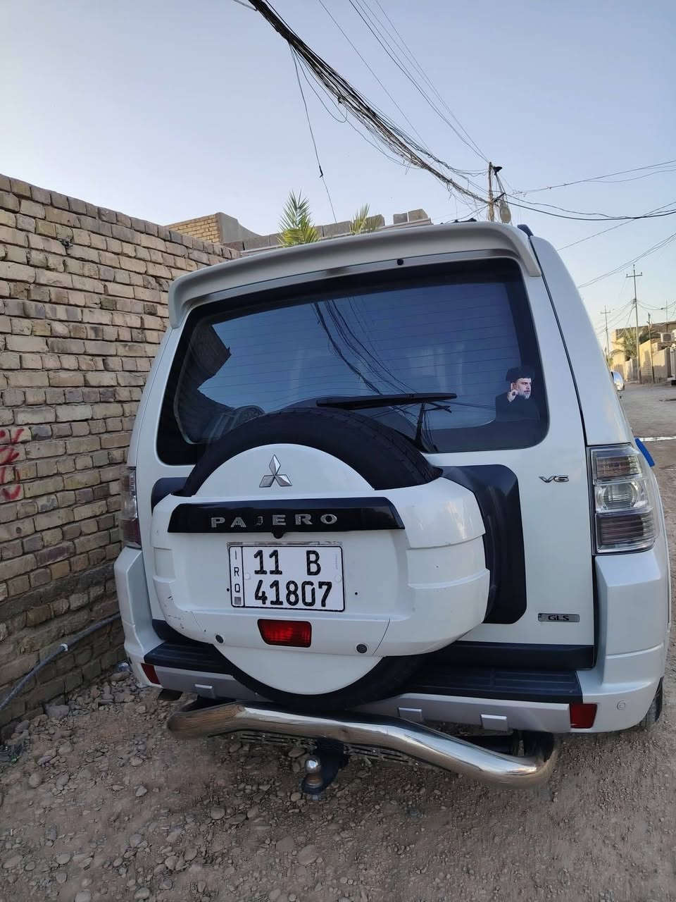 بسم الله الرحمن الرحيم باجيرو حبتور موديل 2010 ماشيه186ك، مكينه 3500 سونار مرفق بلاصوار سعر تصال على رقم الهاتف ***********
