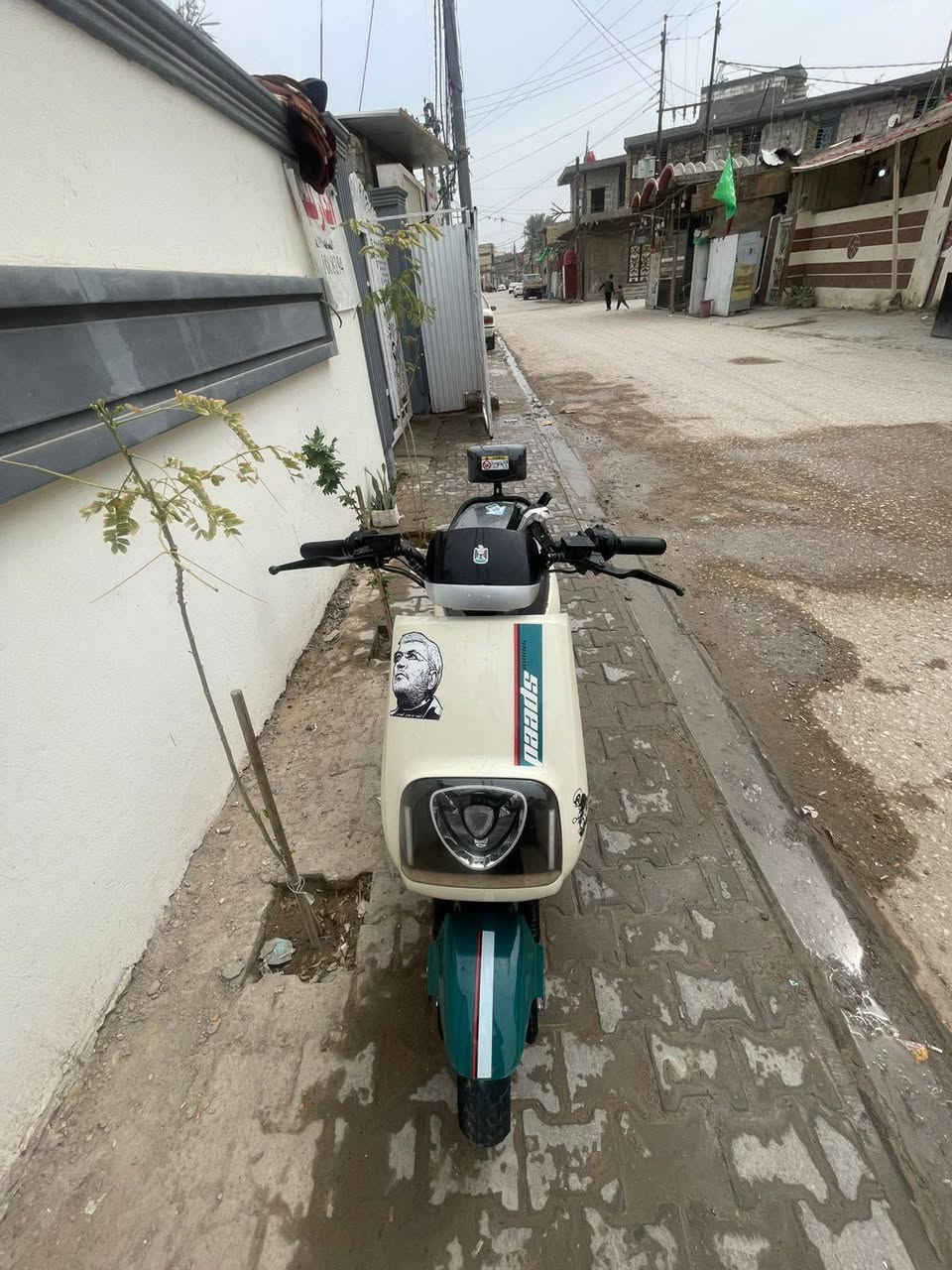 السلام عليكم دراجة شحن بوليس موديل 2024 جديده استخدام شخصي من الوكيل بيع مراوس حسب القناعة السعر 650 بيه مجال مكاني نجف كوفة اتصال واتساب ***********
