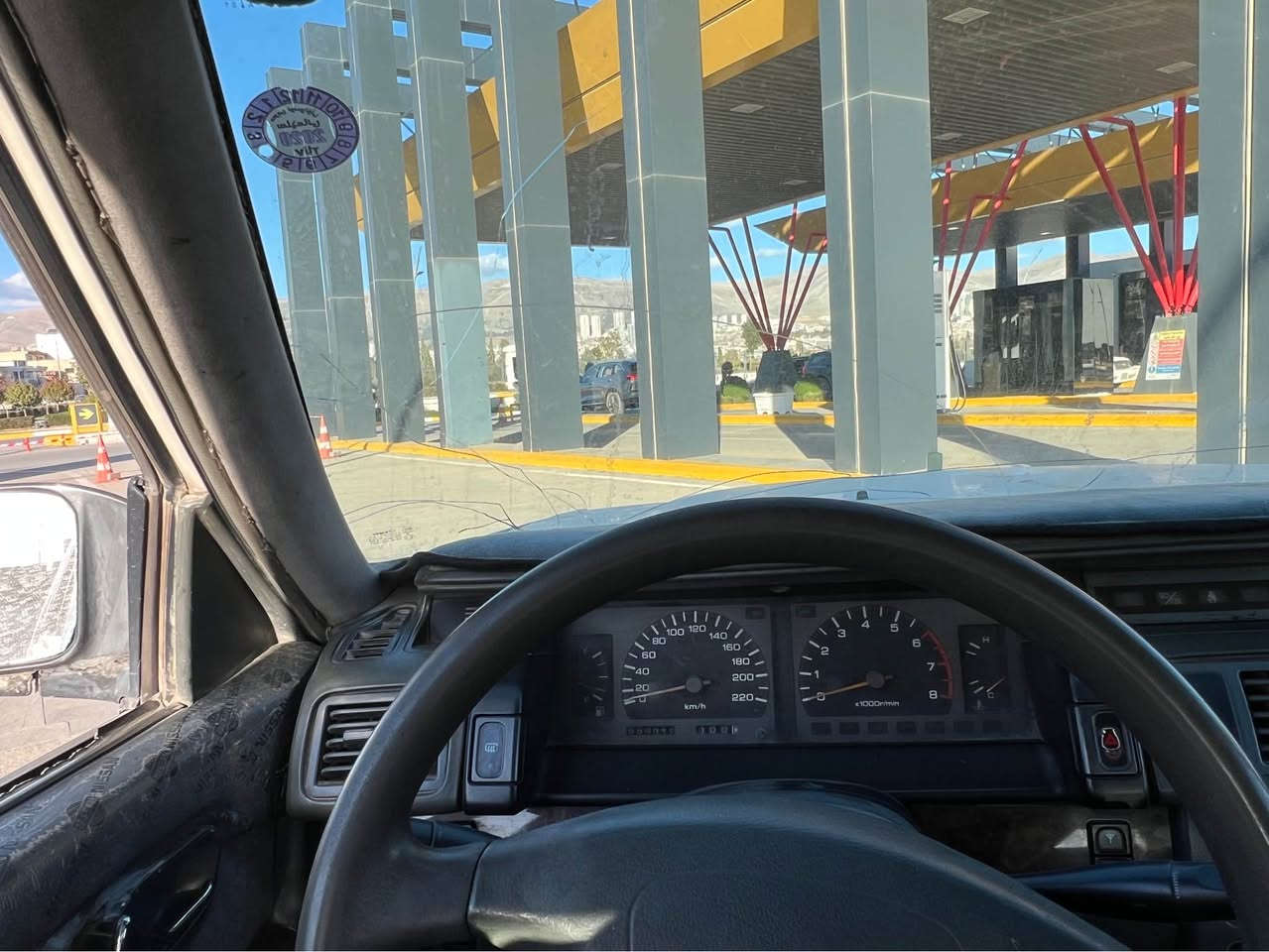 بەناوی خوای گەورەو میهرەبان لەسەر ئیزنی ئەدمین🤍🤍
نیسان سدریک مۆدێل 2002
سەیارەکە گێڕو مەکینەو ئەکسل بەشەرت
گێڕاعادی کلاج بەشەرت
٤ جام کارەبا
ناو فۆرمیکا
قفڵ مەرکەزی
ڕەقەم هەلێر 
موسو بڕاوەو 
سەنەوی و غەرامەی بەشەرت
*********** السليمانية, العراق
