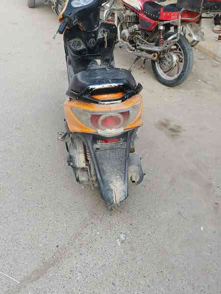 جي فور دراجه نضيفة
السعر 250 بيهة مجال مكاني الناصرية السكان الصناعي 
***********
