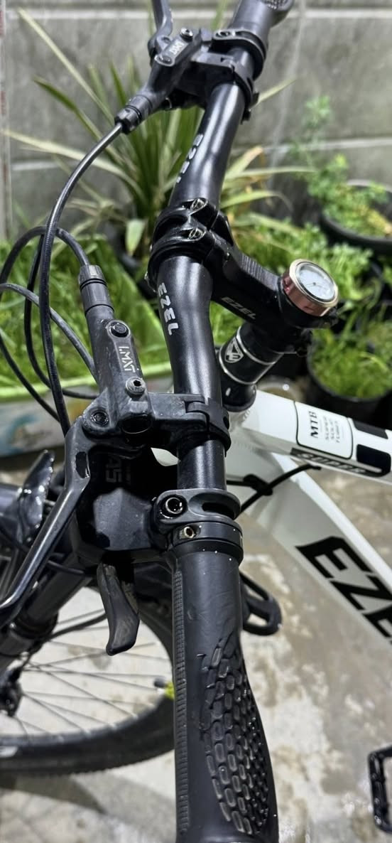 سلام عليكم 
بايسكل 🚴 
لحجم 27 … من شركه EZEL
للبيع سعره 135 الف وبي مجال بسيط  ‬ 
وتساب ‪+964 787 462 6472‬


**إذا كنت صاحب هذا الإعلان وتريد حذفه لأي سبب، رجاءا أرسل رسالة إلى الدعم الفني**