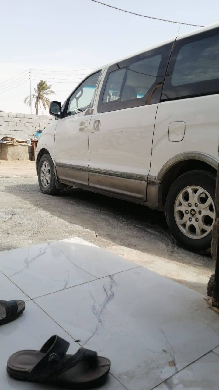 سيارة ستاركس موديل ٩ مفتوح ومحور مسكر رقم بصرة سيارة جاهزة وحلوه تحويل مباشر سعر ١٣٠ وبيها مجال قليل المكان البصرة الهارثة رقم الهاتف ***********
