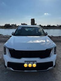 سورنتو 2024 وكاله الدولية 4 سلندر ماشيه 24 الف حساس امامي خلفي كامره خ...