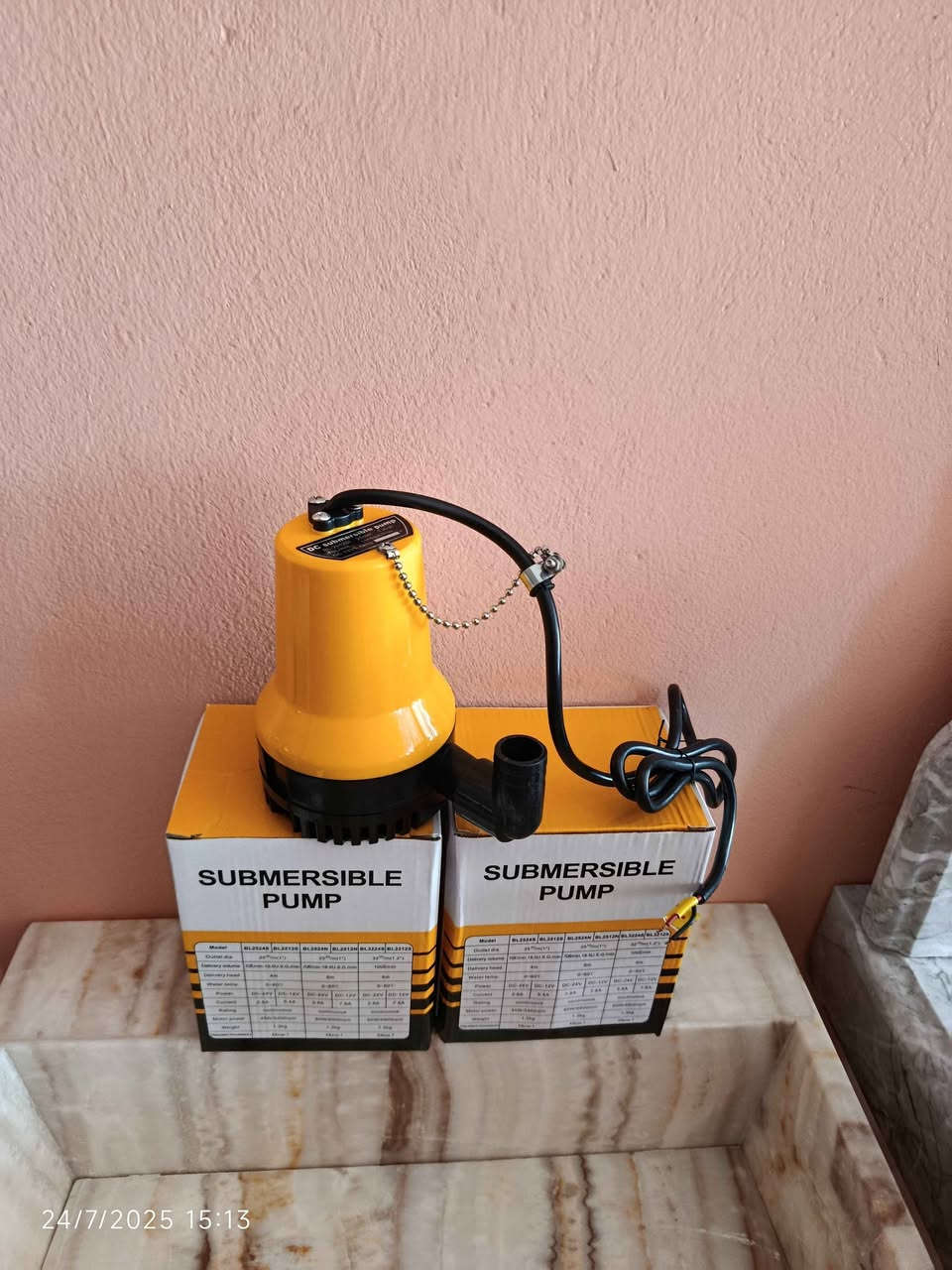 12v 50l/min
التوصيل لجميع المدن أكادير, أكادير إداوتانان


**إذا كنت صاحب هذا الإعلان وتريد حذفه لأي سبب، رجاءا أرسل رسالة إلى الدعم الفني**