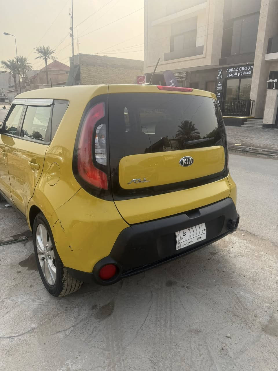 كيا صول 2015 خصوصي بغداد مكينة 2000  سيارة بيهة جاملغ وباب عكس السايق وباب خلفي نص اني اكلك 3 قطع بيهة سيارة جاهزة تراي وين متريد مكينة وتبريد وكير مكفولة السعر 105 وبيهة مجال بسيط 
***********
