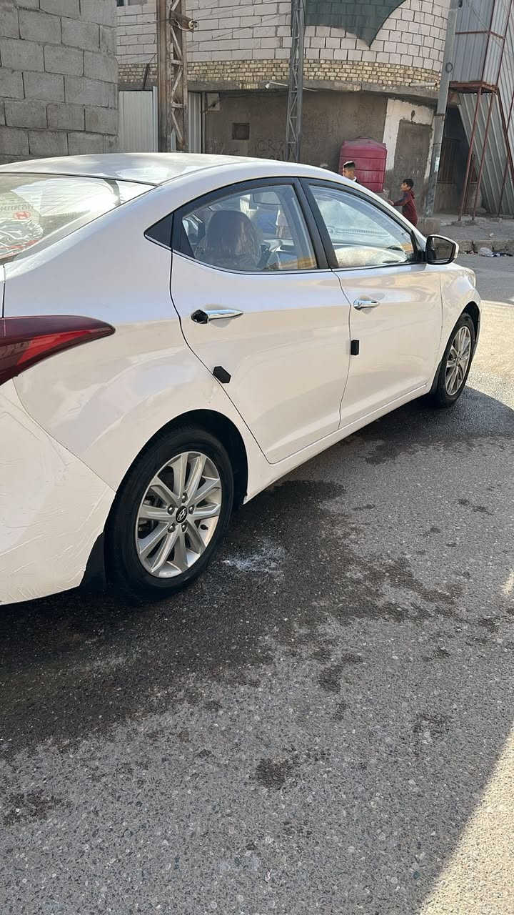 لسلام عليكم سياره لبيع مديل16 سياره بيه مدكر مبدل وبيه بارد كد شبر بصندوك كفاله رقم بصره بسمي  سعر125
رقمي ‭0778 119 5512‬
