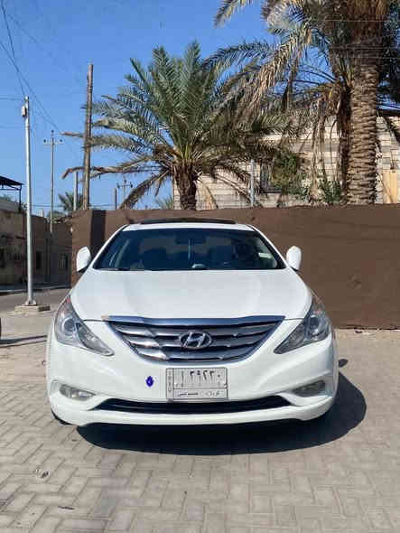 سلام عليكم سوناتا للبيع مديل 2012  لا تقارنهه بل مهجومه سياره وارد امريكي حادثه مدكر وشويه من البنيد ونفسهن راجعات فول مواصفات لل اخير كلشش مزوعه  فتحه بل قماره كشنات تدفئه تبريد بل كشنات وره وكدام تحكم استيرن دواخل بيجي ورصاصي سياره حيل جديده وما متعوبه مال جناي مكينه كير حداده  تبريد ابلاد كله مكفول شرط مكينه والكير اذه محطوط عليه صبانه مرجوعه  تخم تاير  وتوه مسويله ادامه عامه توه قبل سبوع سعره 117 وبيه مجال قليل للشراي وانه خادم سنويه ما منتهيه بعدلهه اهوي تريد تحويل تريد وكال خادم  (لحد يراسل اتصل وتدلل)***********
