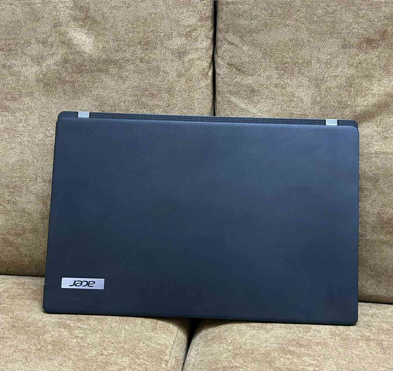 اللابتوب أخو الجديد، تفحصه يم المندوب، وإذا شفت بي أي عيب أو أي مشكلة، لا تستلمه، وما تدفع دينار واحد.

 (الجيل الحادي عشر) لابتوب حديث سلم ACER مع #سيت_هدايا 🥳

معالج كور i5 / جيل 11 / أحدث وأسرع فئة G7 

رام 8 كيكا / DDR4 

هارد 256 كيكا / SSD 

كارت شاشة الإصدار الحديث Intel Iris Xe Graphics بحجم 4 كيكا 

كيبورد عربي انكليزي / ضوئي

شاشة 15.6 انج دقة FHD (ضد التوهج و الإنعكاس)

تدعم تقنية Wifi 6 

كل المنافذ المهمة متوفرة

#السعر 375 ألف مع #سيت_هدايا_موضح_بالصور

#ملاحظة: ضمان إسبوع إستبدال فوري + اللابتوب يوصلك منصب عليه الأوفيس و برامج مونتاج و هندسة، بالإضافة لبرامج الكيم لوب الخاص بالألعاب + يوصلك مع الهدايا مغلف داخل بوكس بكل عنايه وأناقة 🎁

بغداد شارع فلسطين (توصيل #مجاني بكل العراق)

*********** (موجود واتساب)

صور حقيقية مع الملحقات و الهدايا 👇
