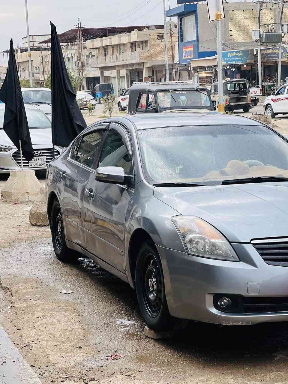 السلام عليكم سياره نيسان لتيما 2007فوول موصفات بصمه فتحه تحكم ستيرن رقم بغداد مكينه وكير جديدات سياره خير من الله شاشه تاب كامره خلفيه للبيع او مراوس حسب القناعه السعر 65وبيهه مجال الاستفسار ***********
